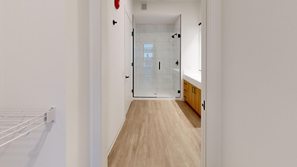 More Photos Of 1717 S Michigan Ave, Chicago Apartments For Lease