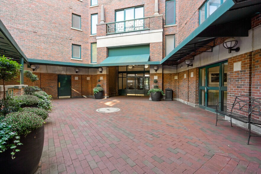 More Photos Of 10 Rogers St, Cambridge Apartments For Lease