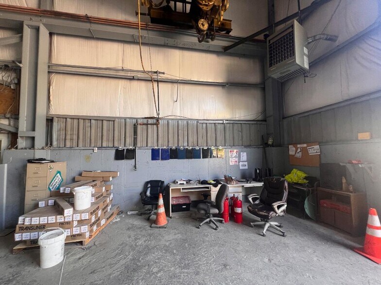 More Photos Of 2220 State Route 3, Catlettsburg Manufacturing For Sale