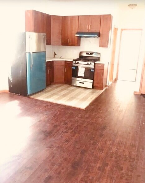 More Photos Of 15-24 College Point Blvd, College Point Storefront Retail Residential For Sale