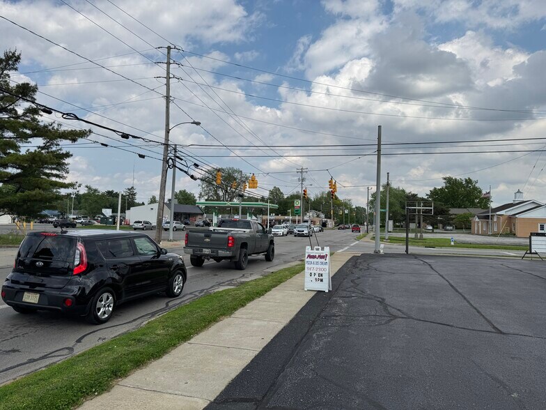More Photos Of 411 E Fairground St, Marion Convenience Store For Sale