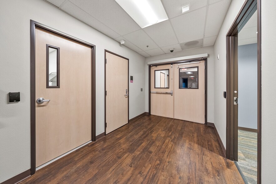 More Photos Of 2166 NW Vine St, Grants Pass Medical For Sale