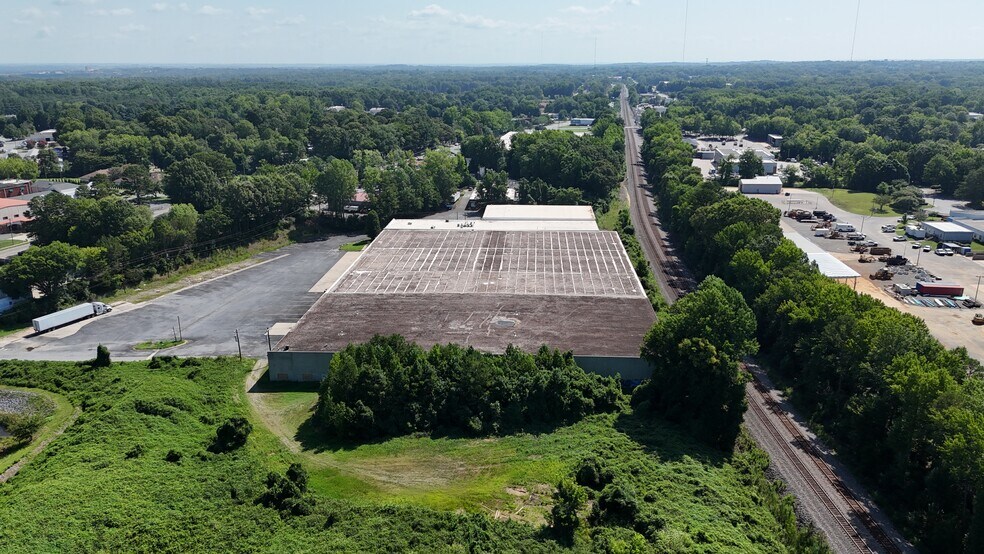 More Photos Of 5710 Old Concord Rd, Charlotte Manufacturing For Lease