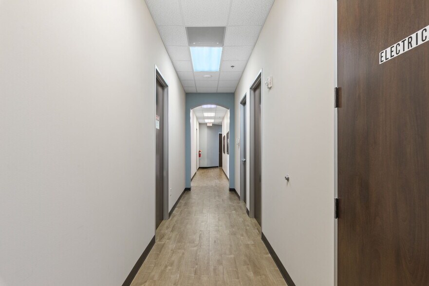 More Photos Of 7790 W Grand Pky, Richmond Medical For Lease