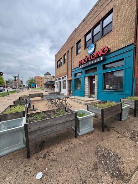 Primary Photo Of 2245-2247 S Grand Blvd, Saint Louis Storefront Retail Residential For Lease