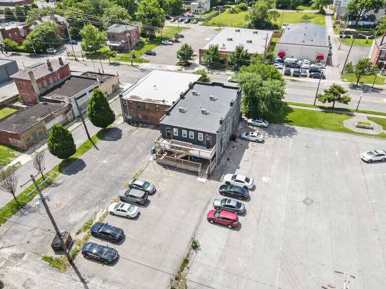 More Photos Of 1386 E Main St, Columbus Office For Lease
