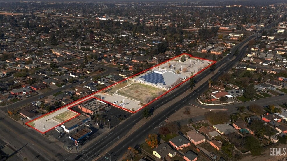 More Photos Of 425 S H St, Bakersfield Religious Facility For Sale