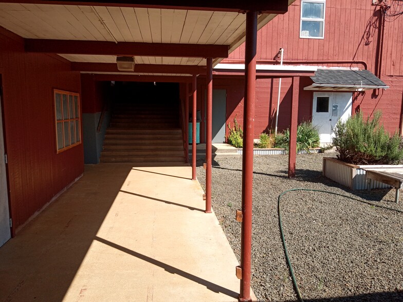 More Photos Of 80304 Old Lorane Hwy, Eugene Lodge Meeting Hall For Sale