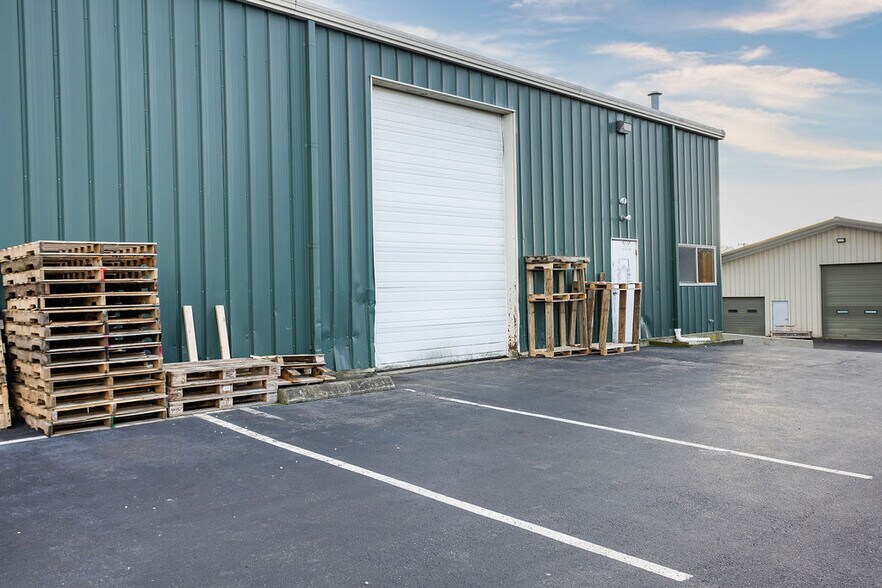 More Photos Of 1079 Aquidneck Ave, Middletown Industrial For Sale