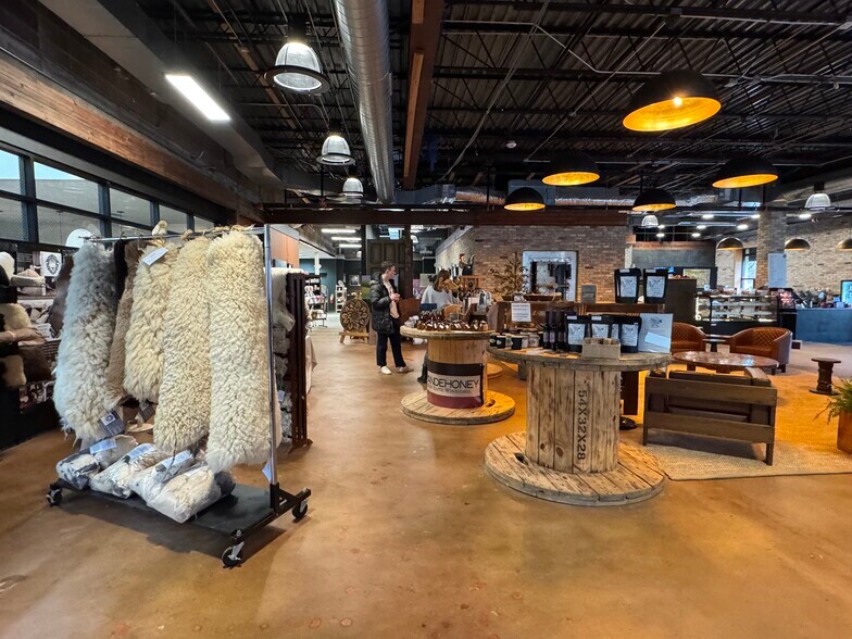 More Photos Of 100 S 1st St, Mount Horeb Office For Lease