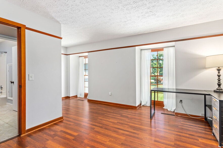 More Photos Of 236-238 West Liberty st, Medina Office For Sale