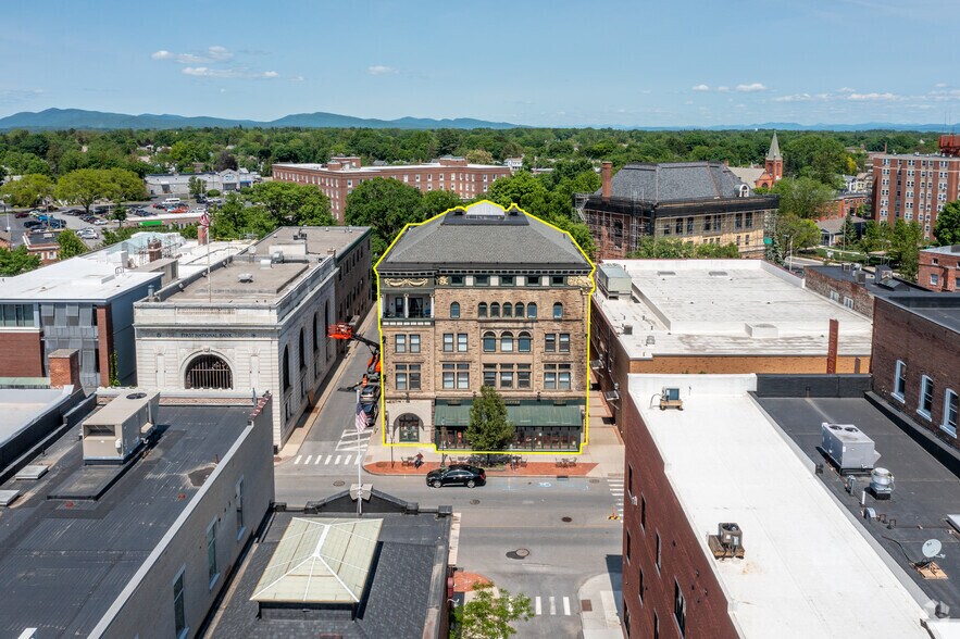 More Photos Of 221 Glen St, Glens Falls Apartments For Lease