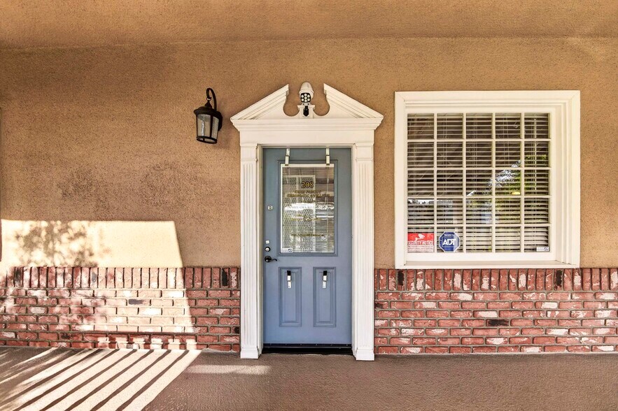 More Photos Of 408 S Beach Blvd, Anaheim Medical For Sale
