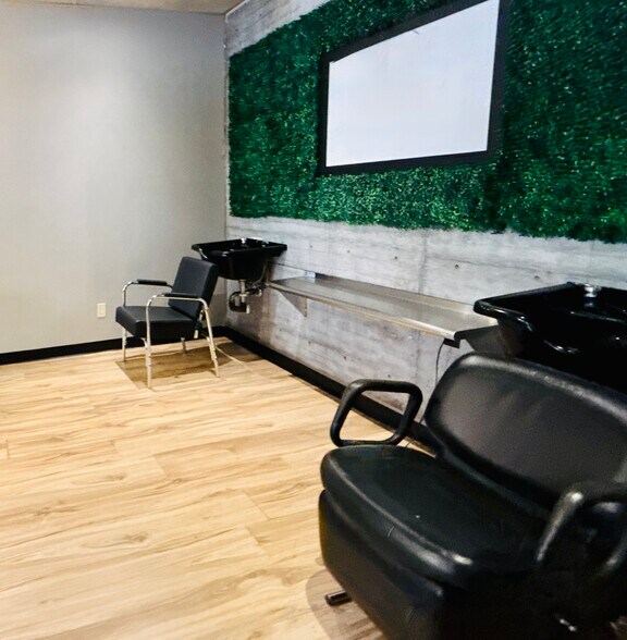 More Photos Of 2517 S Harvard Ave, Tulsa Freestanding For Lease