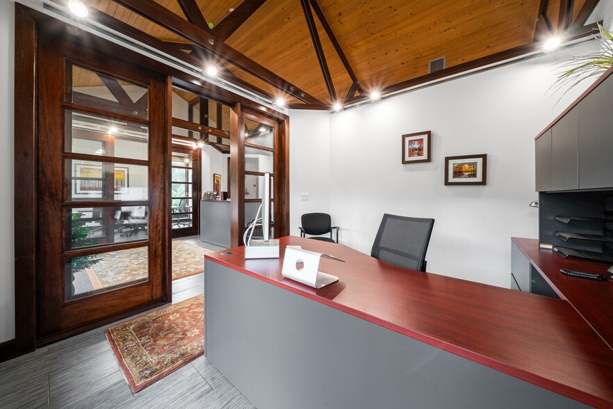 More Photos Of 5830 W Gulf To Lake Hwy, Crystal River Office For Sale
