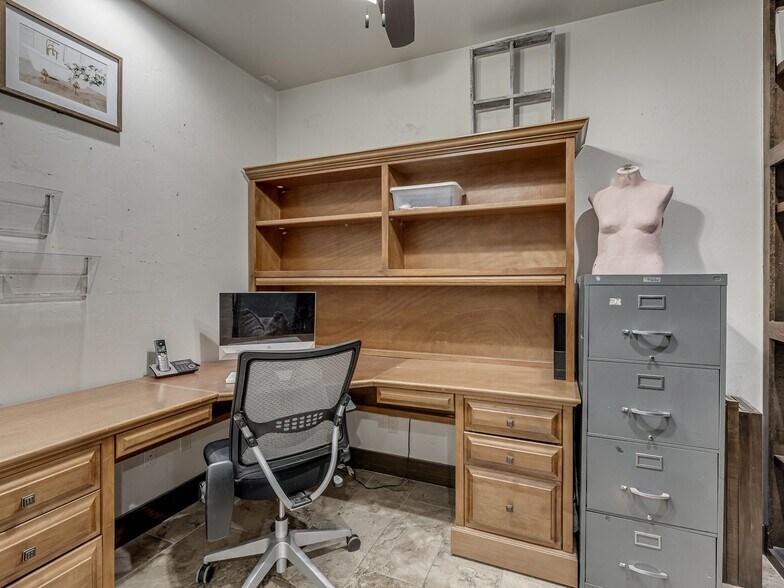 More Photos Of 113 E Broadway, Blanchard Storefront For Sale