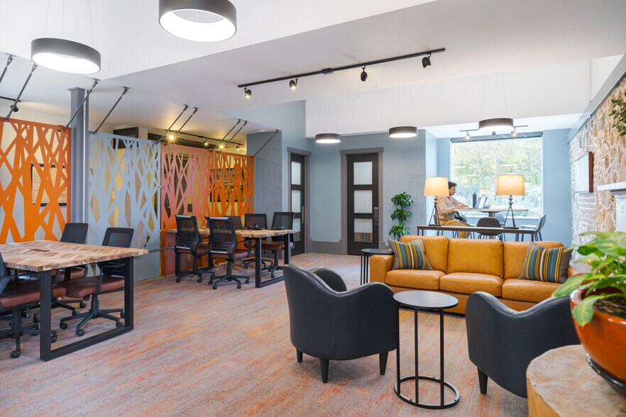 More Photos Of 8105 Rasor Blvd, Plano Coworking Space