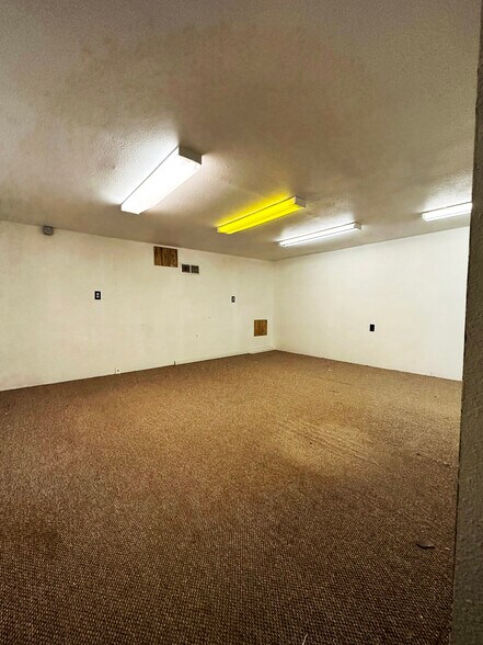 More Photos Of 109-111 S Main St, Ovid Storefront Retail Residential For Lease