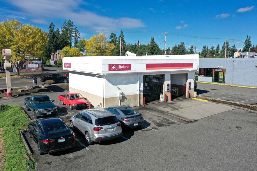 More Photos Of 17317 Smokey Point Blvd, Arlington General Retail For Sale