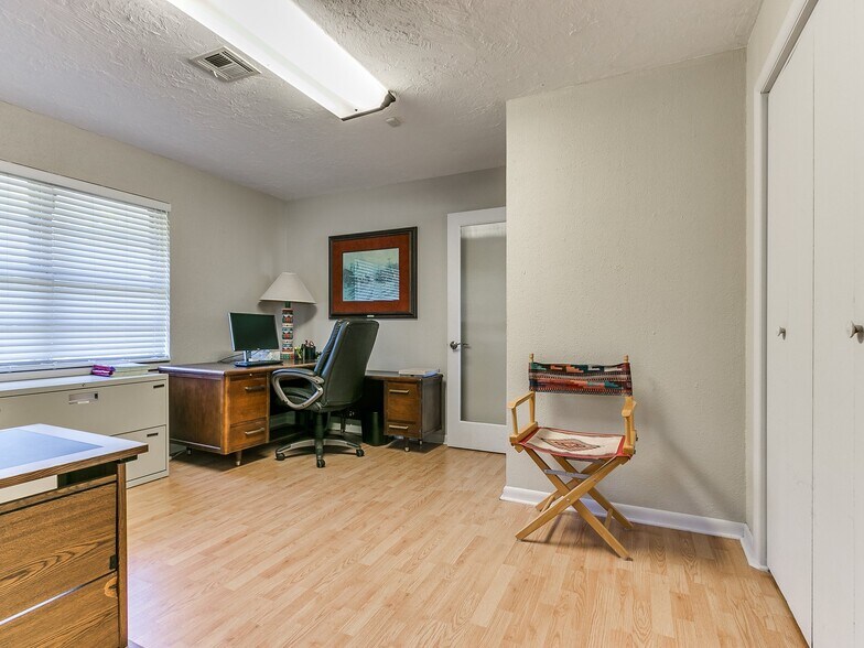 More Photos Of 16446 NE 23rd St, Choctaw Office Residential For Sale