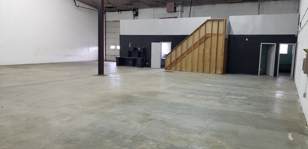 More Photos Of 900 Port Reading Ave, Port Reading Warehouse For Lease