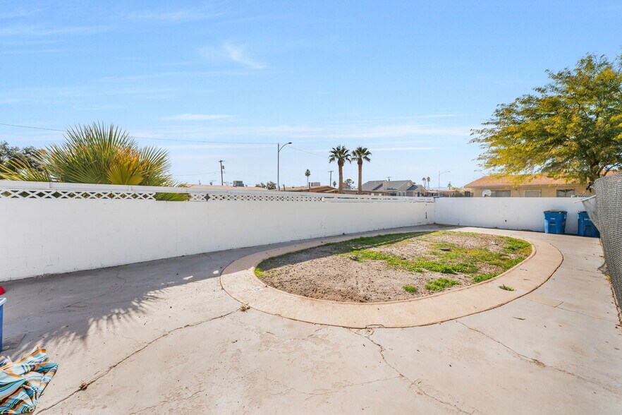More Photos Of 5104 Pebble Beach Blvd, Las Vegas Apartments For Sale