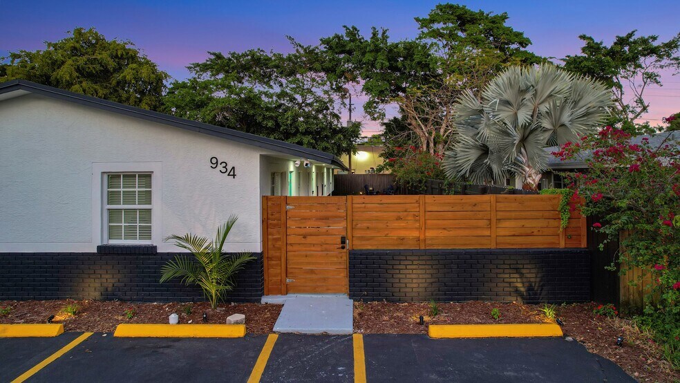 More Photos Of 934 NW 4th Ave, Fort Lauderdale Apartments For Sale
