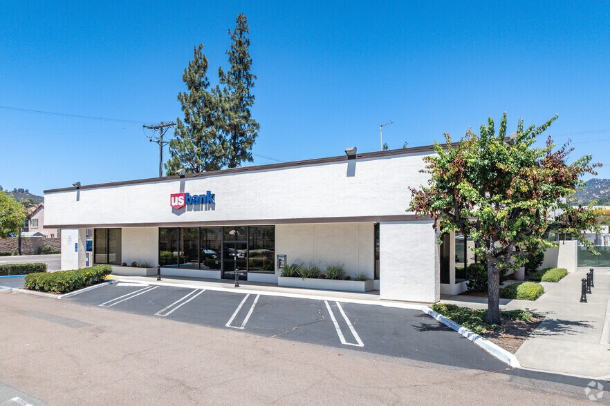 More Photos Of 2315-2375 Valley Pky E, Escondido Unknown For Lease