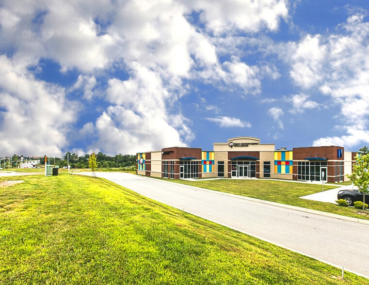 Primary Photo Of 1301 Ring Rd, Elizabethtown Medical For Sale