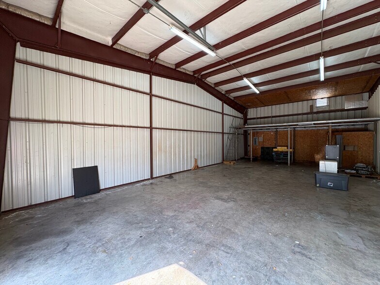 More Photos Of 650 Stafford Run Rd, Stafford Unknown For Lease