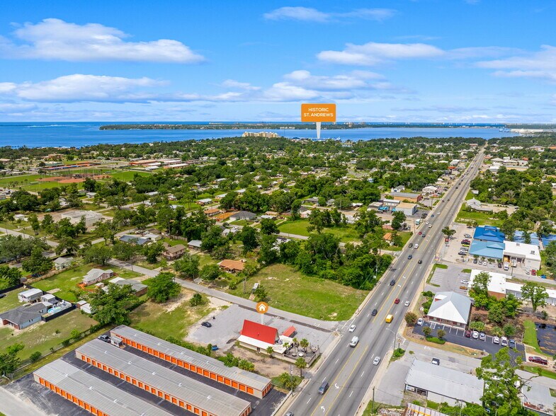 More Photos Of 1623 W 15th St, Panama City Bar For Sale