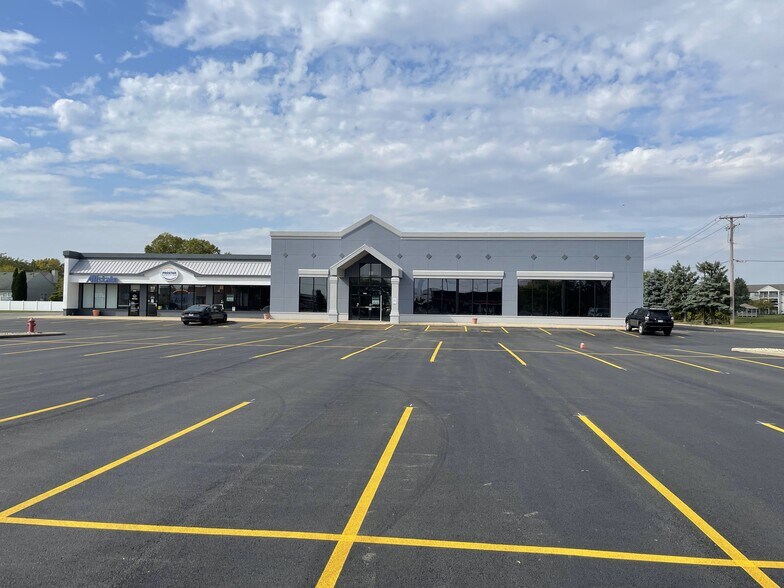 More Photos Of 1611-1617 Douglas Rd, Montgomery Unknown For Lease