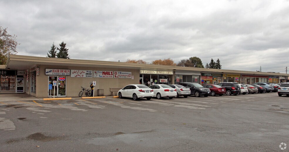 More Photos Of 598-704 Major Mackenzie Dr, Richmond Hill Storefront For Lease