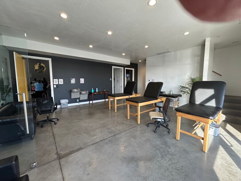 More Photos Of 564 W 700 S, Pleasant Grove Warehouse For Lease