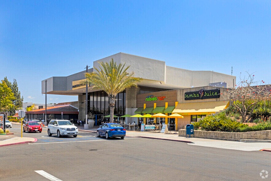 More Photos Of 415-761 Parkway Plaza, El Cajon Unknown For Lease