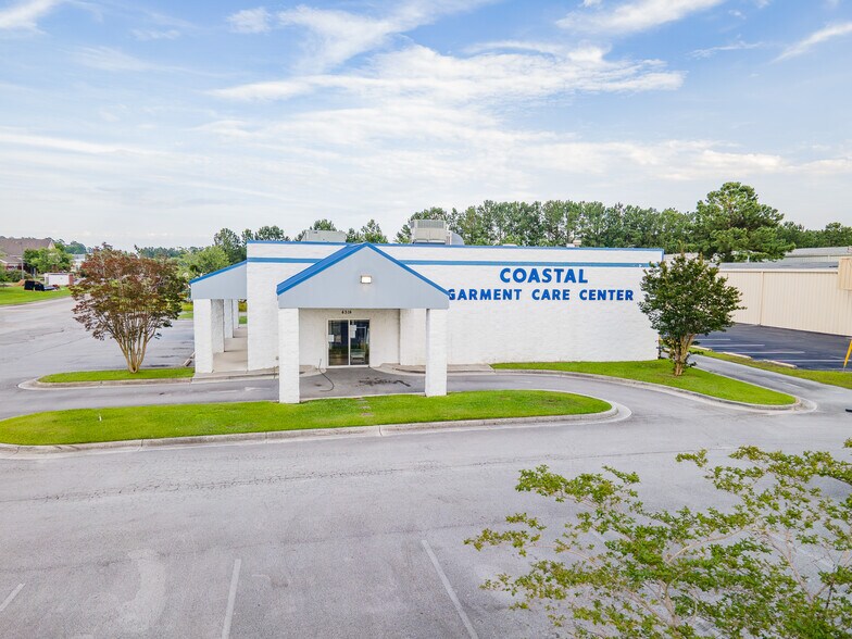 More Photos Of 4314 Henderson Dr, Jacksonville Freestanding For Sale