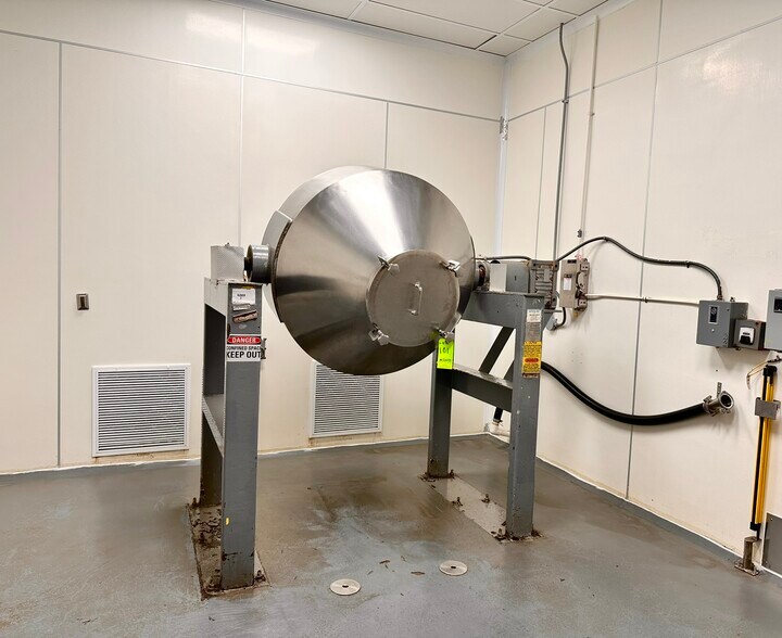 More Photos Of 600 Boyce Rd, Pittsburgh Food Processing For Lease