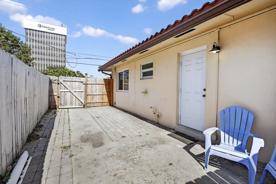 More Photos Of 4825 NE 23rd Ave, Fort Lauderdale Apartments For Sale