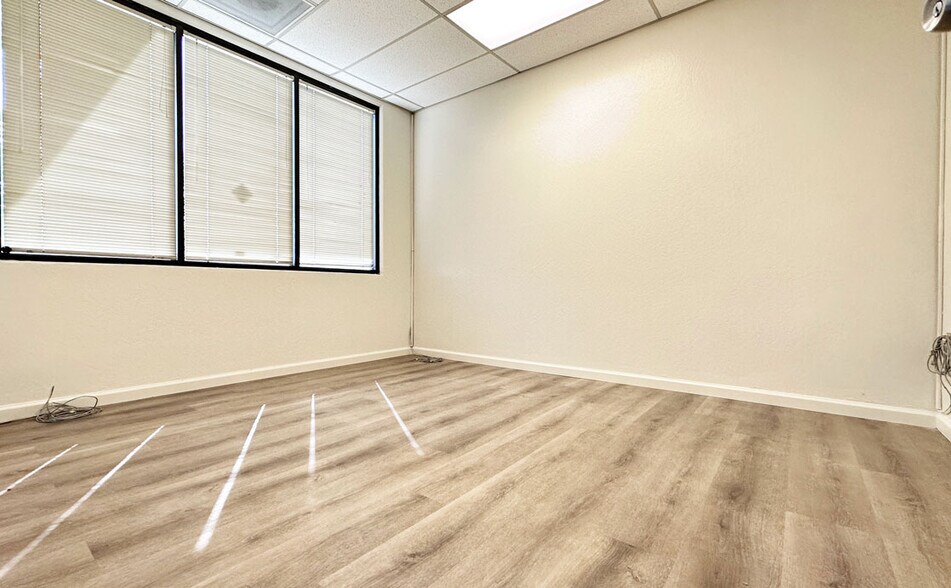 More Photos Of 46560 Fremont Blvd, Fremont Warehouse For Sale
