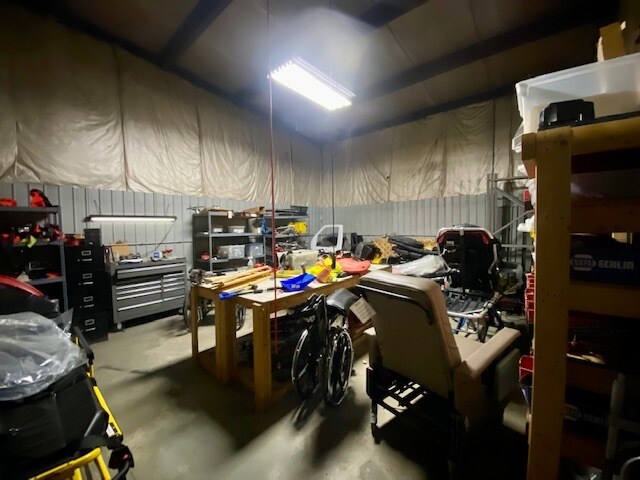 More Photos Of 703 W 13th St, Muncie Warehouse For Sale