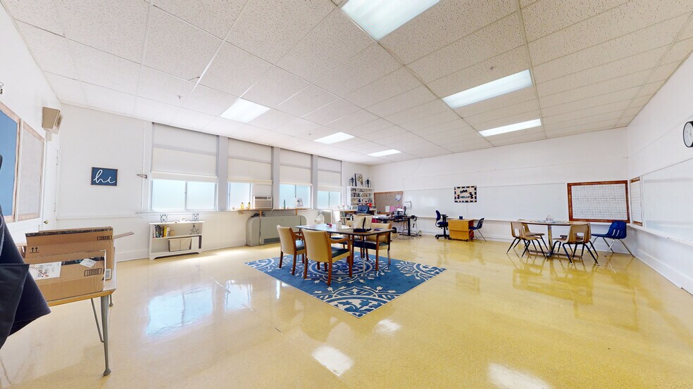 More Photos Of 410 Colorado Ave, Laurel Office For Sale