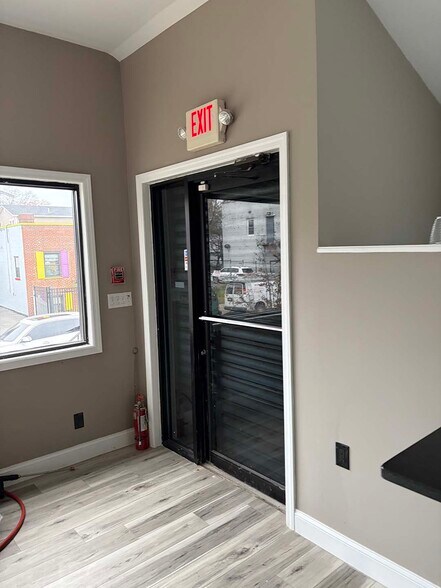 More Photos Of 527-529 William St, East Orange Restaurant For Sale