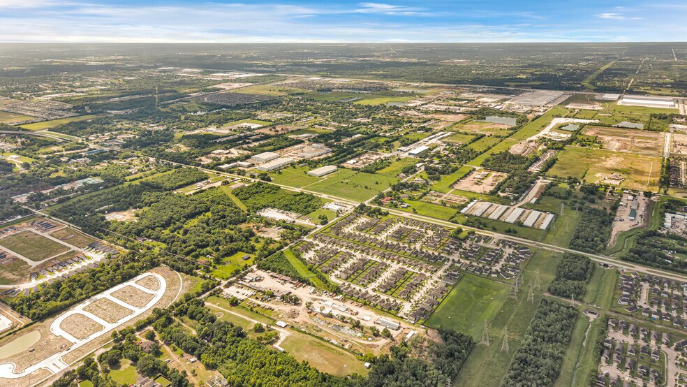 More Photos Of 12010 Martindale Road, Houston Land For Lease