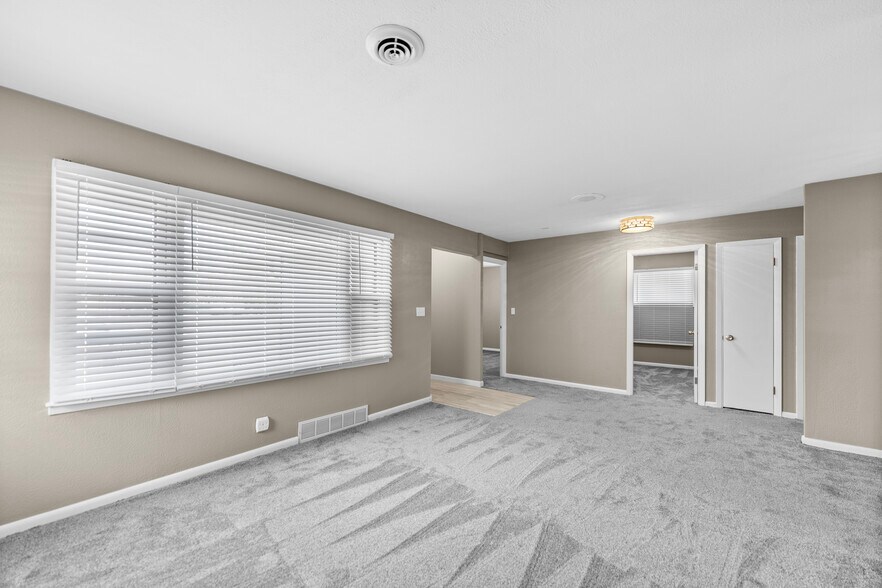 More Photos Of 2951 N 70th St, Lincoln Office For Sale