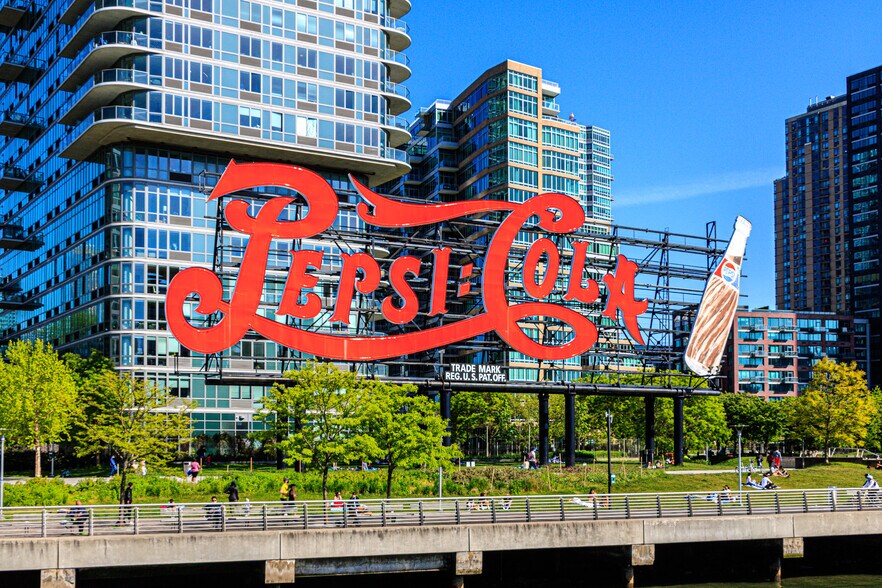 More Photos Of 1022 47th Ave, Long Island City Apartments For Sale