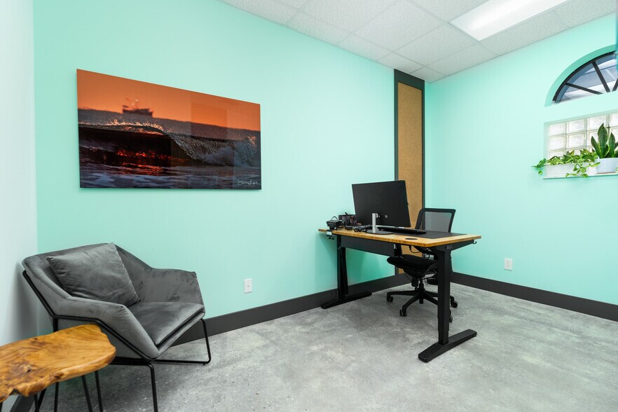 More Photos Of 223 N Causeway, New Smyrna Beach Medical For Sale