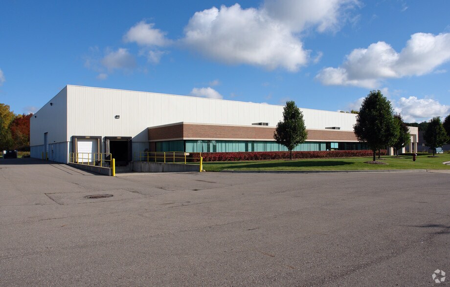 More Photos Of 7021 Sterling Ponds Ct, Sterling Heights Manufacturing For Lease