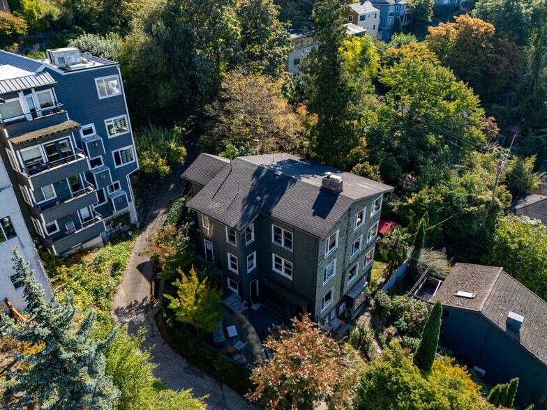 More Photos Of 814 E Howe St, Seattle Apartments For Sale