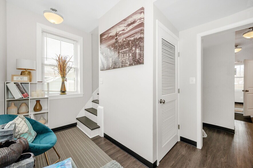 More Photos Of 4920 Belair Rd, Baltimore Office For Sale