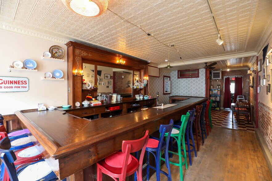 More Photos Of 407 Main st, Rosendale General Retail For Lease